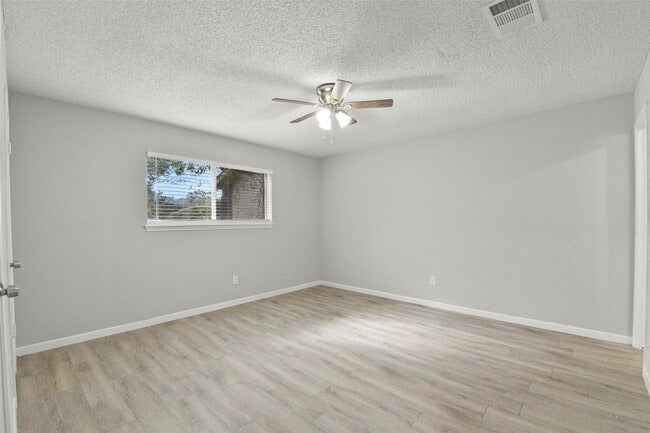 Building Photo - 16310 Cavendish Dr