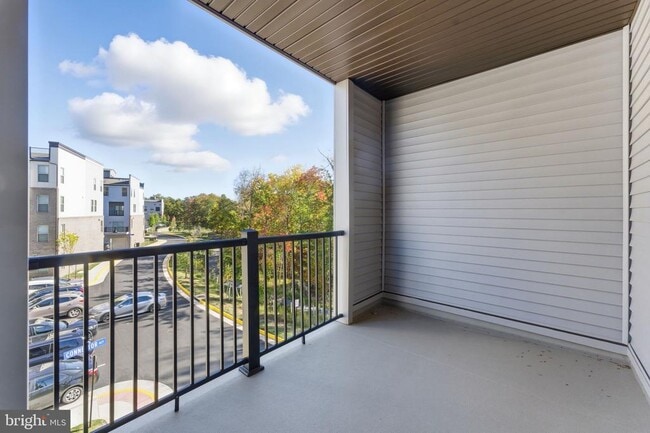 Building Photo - 2490 Connector Aly