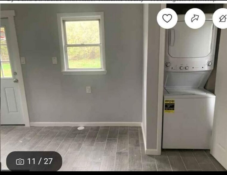 Building Photo - 119 S Academy St