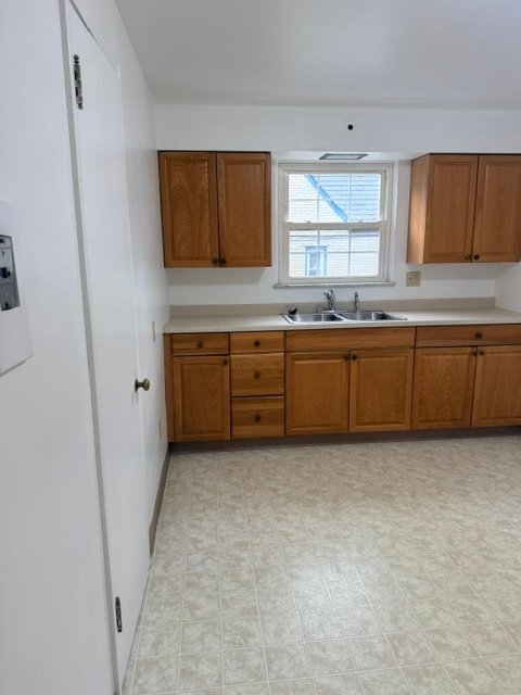 Building Photo - 2603-2603 Oneil Blvd