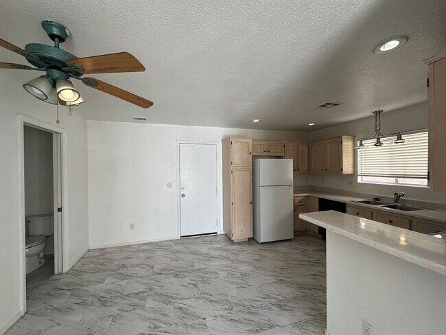 Building Photo - SPRING VALLEY RANCH