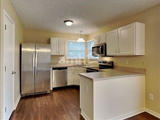 Building Photo - 1217 Walker Springs Dr
