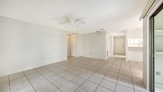 Building Photo - 5010 Barrington Cir