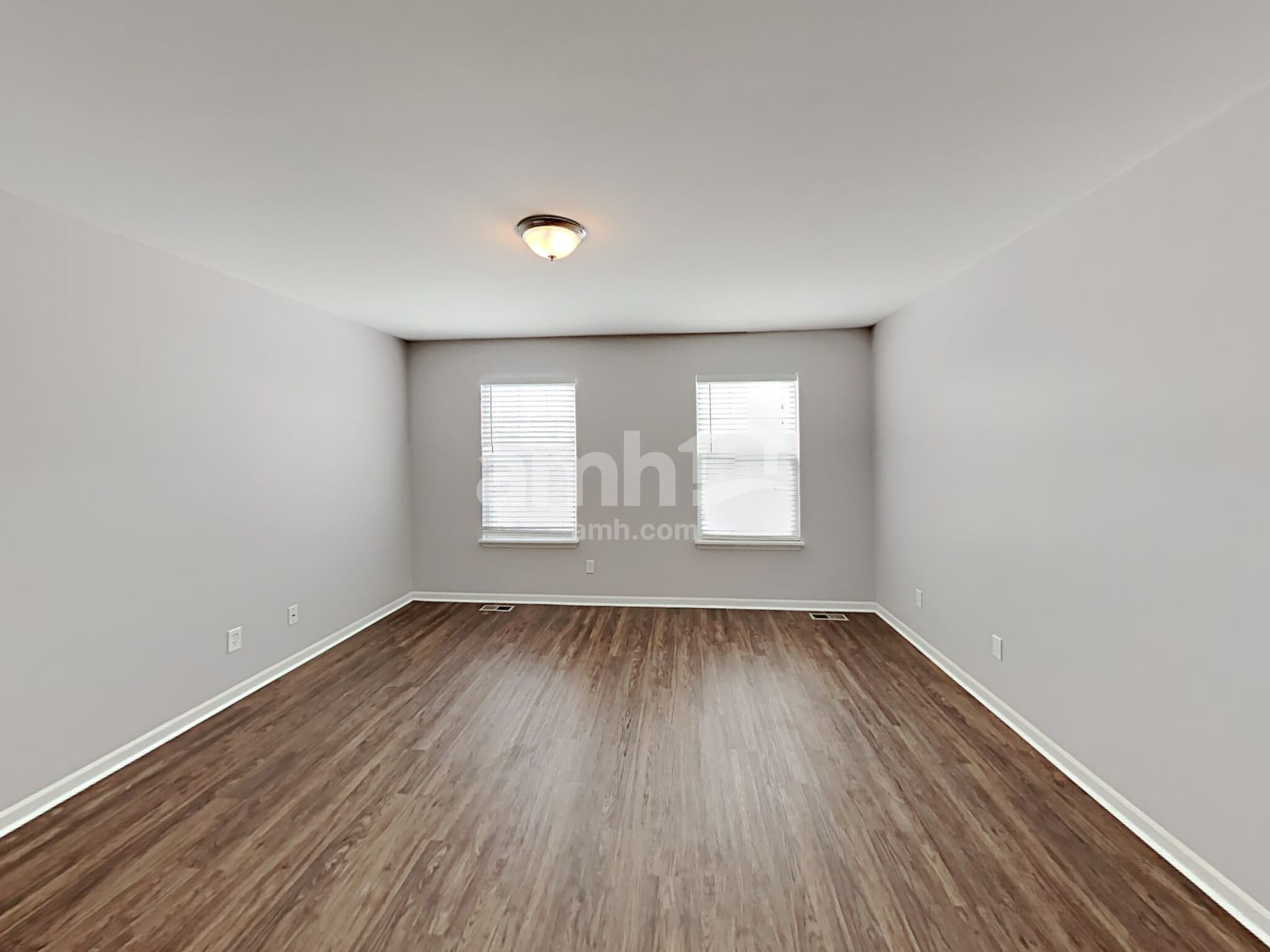 Building Photo - 204 Stearn Dr