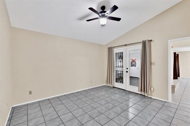 Building Photo - 2426 Sutton Dr