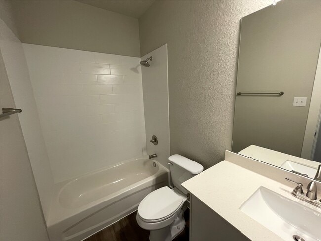 Building Photo - 25547 Starling Ln