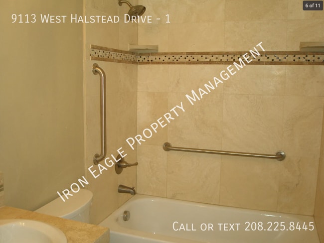 Building Photo - 9113 W Halstead Dr
