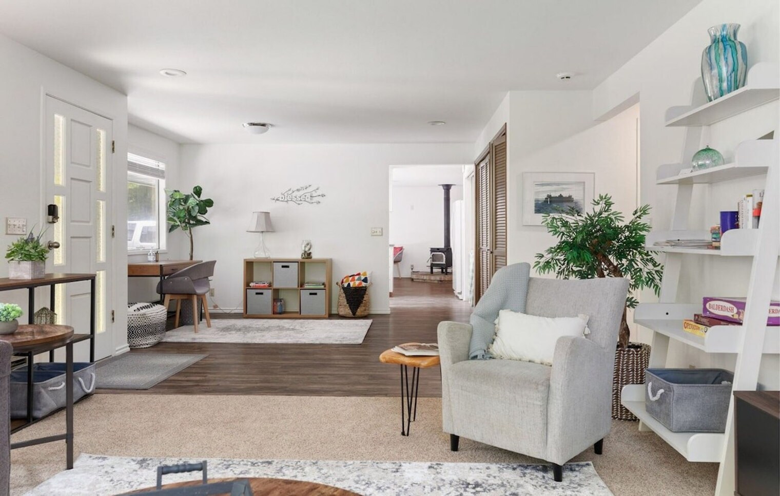 Building Photo - 804 N Main St