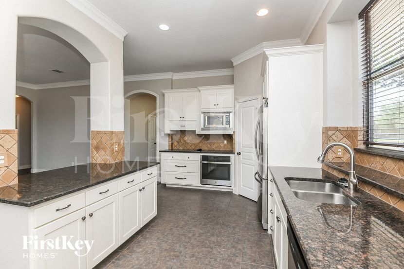 Building Photo - 9801 Brazoria Trail