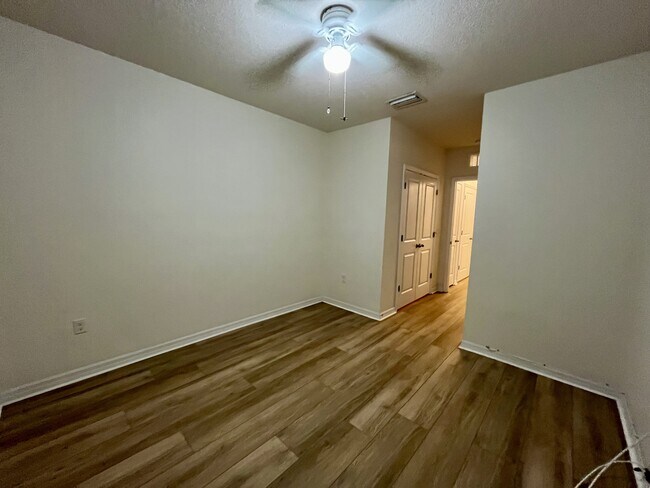 Building Photo - 8982 Indigo Trl Lp
