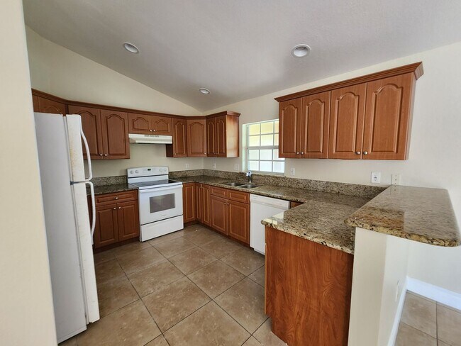 Building Photo - 3702 5th St SW