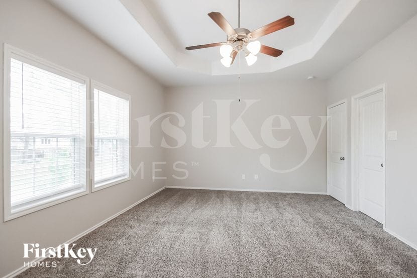 Building Photo - 511 Topsail Way