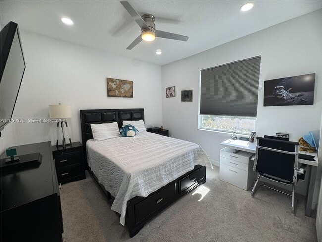 Building Photo - 4862 Navali Dr