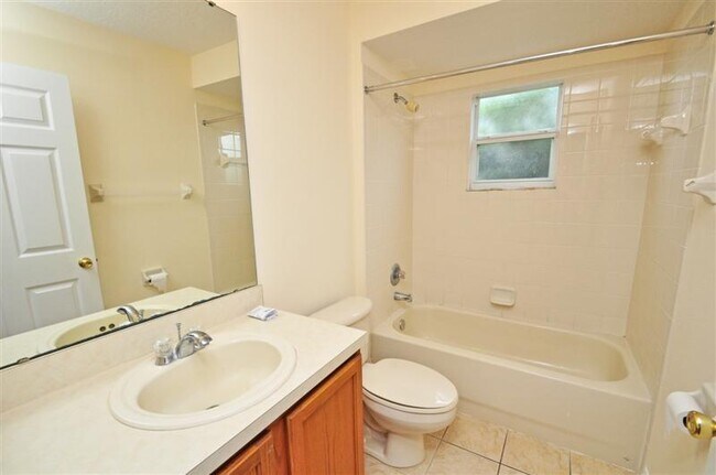 Building Photo - 12033 Blairemont Way