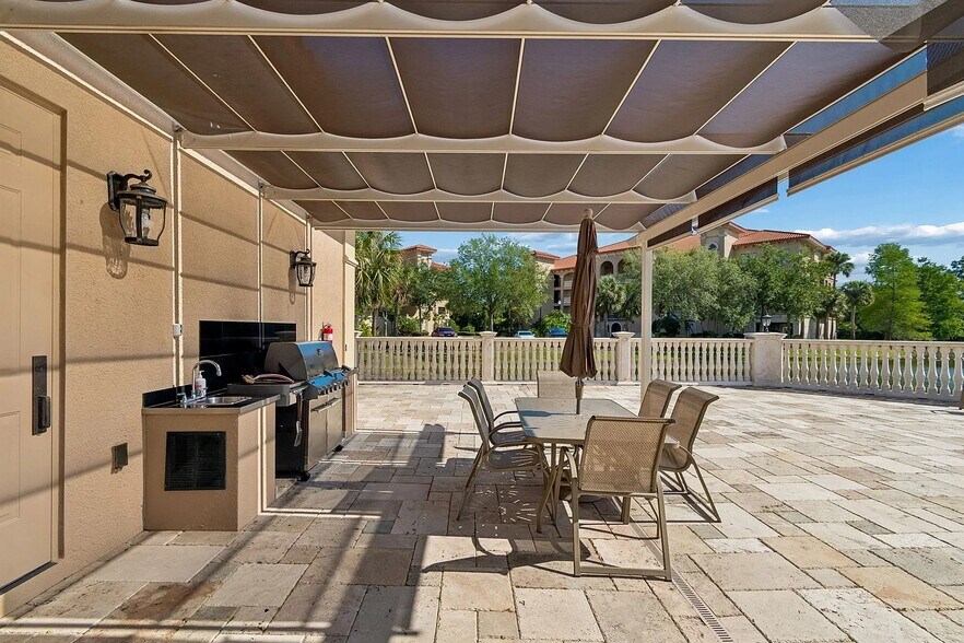 Building Photo - 7702 Lake Vista Ct
