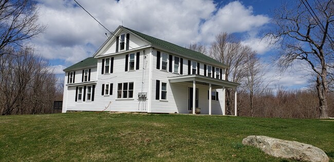 Building Photo - 51 Moore Rd