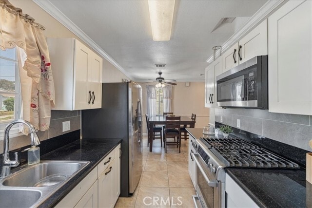 Building Photo - 665 Larimore Ave