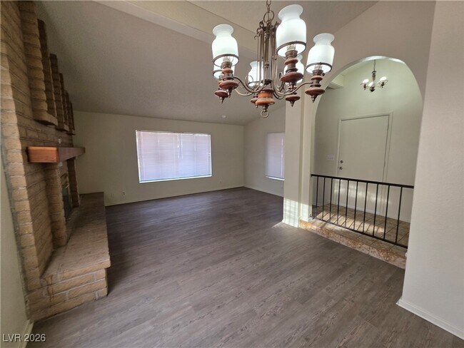 Building Photo - 3214 Anacapa Way