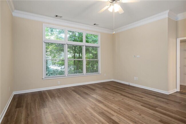 Building Photo - 1434 Wembley Ct NE