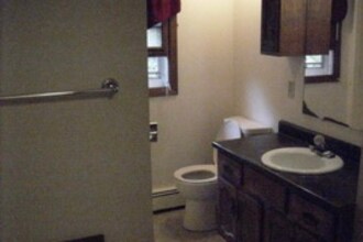 Building Photo - 1402 Heuss Ave