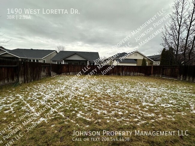 Building Photo - 1490 W Loretta St