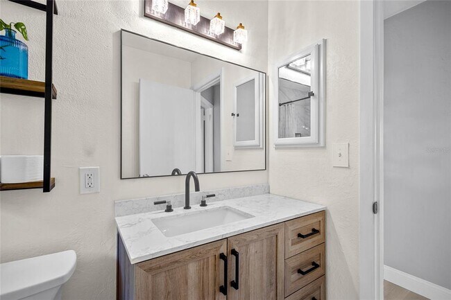 Building Photo - 1513 56th Ave N