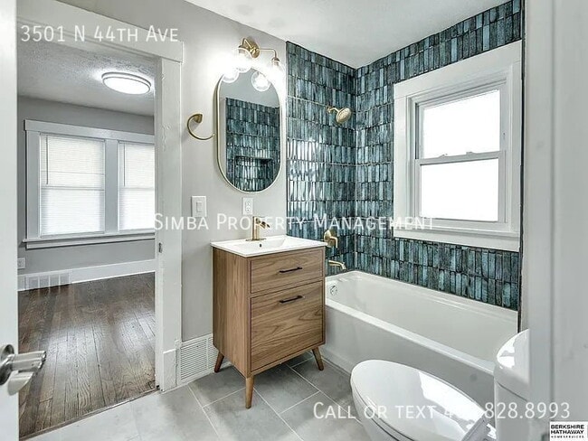 Building Photo - 3501 N 44th Ave