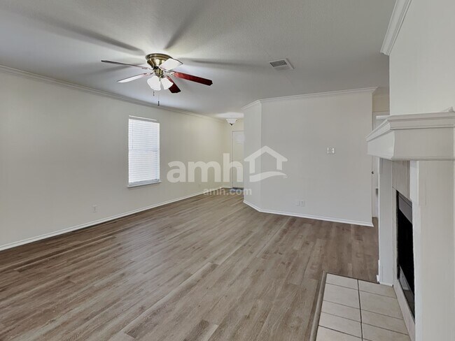 Building Photo - 602 Jessica Pl