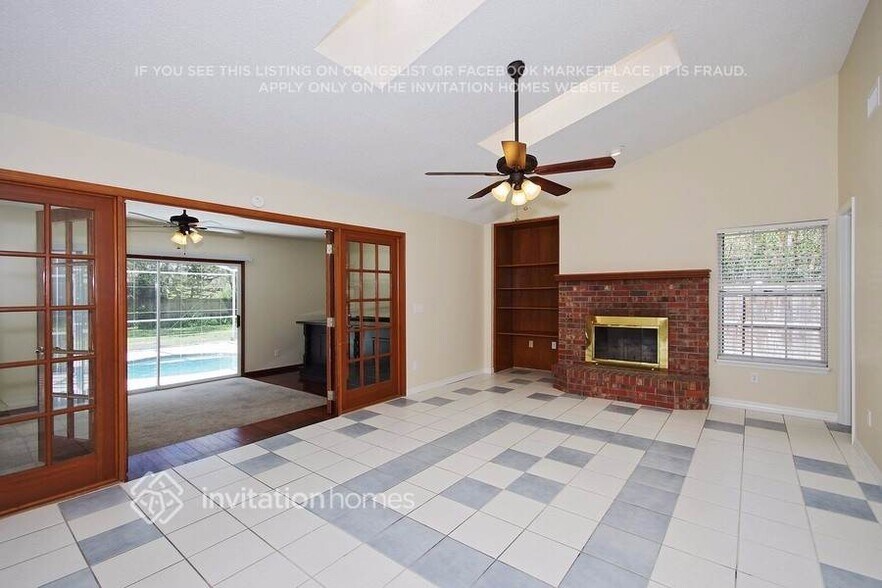 Building Photo - 145 Kelso Ct