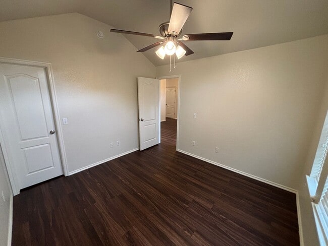 Building Photo - Wonderful 3 Bed 2 Bath Home in Norman