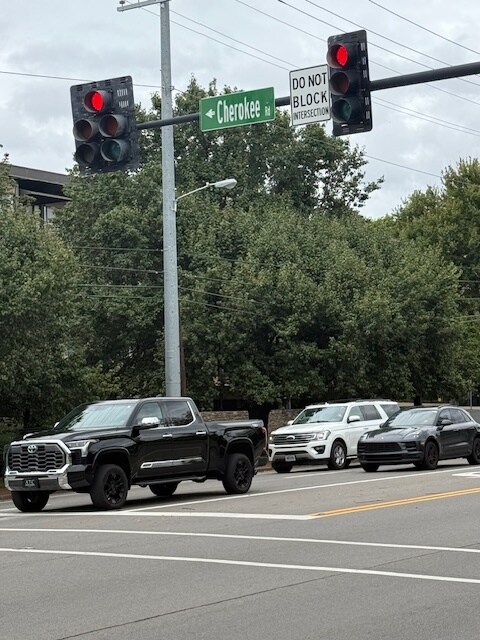 Corner of Harding/West End & Cherokee St - 4202 W End Ave