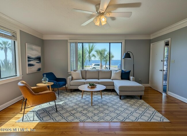 Building Photo - 1733 River Rd