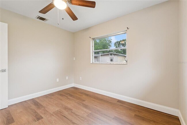 Building Photo - 941 Grey Oak Ct