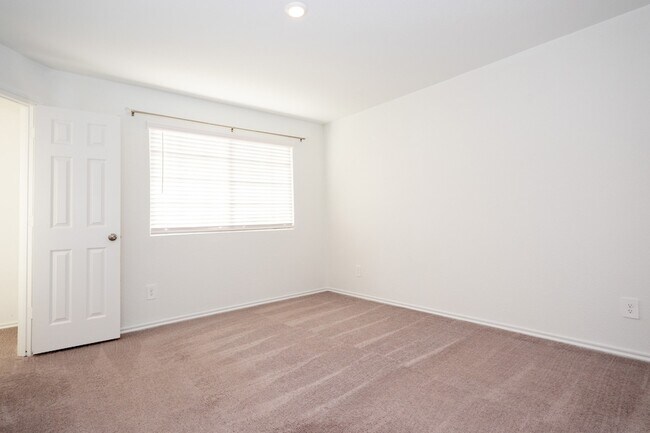 Building Photo - 5403 Rosser Ruby Way