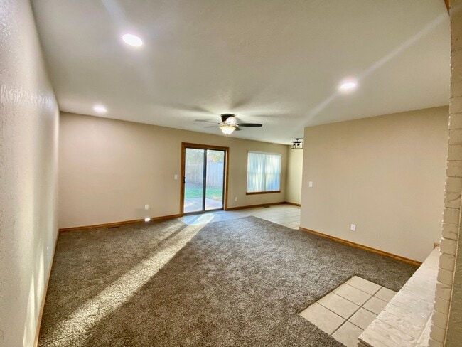 Building Photo - Welcome home!