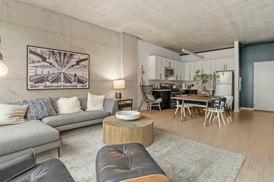 Building Photo - 1461 S State St