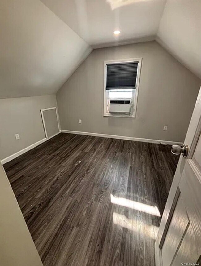 Building Photo - 26 Adams St