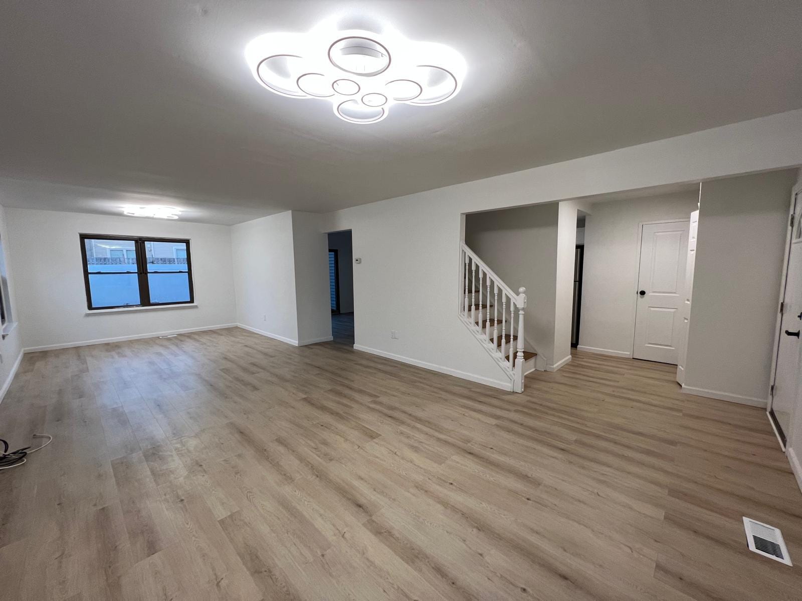 Building Photo - 246 Fir Tree Ct