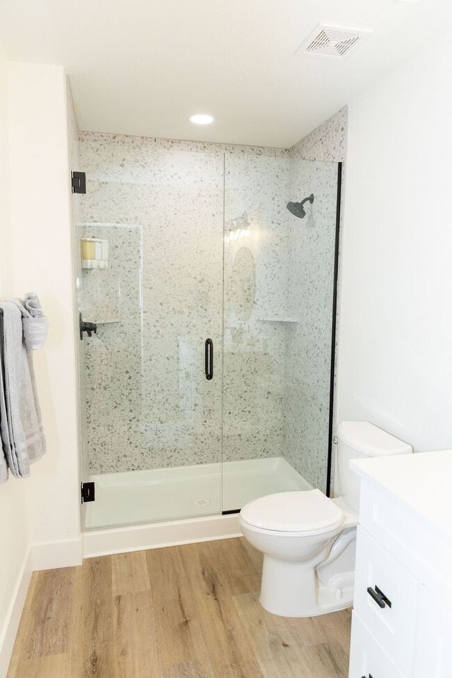 Building Photo - Beautiful Lake Havasau Home