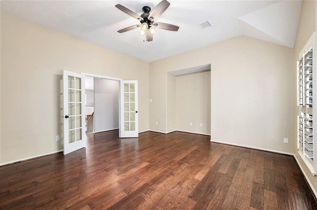 Building Photo - Spinnaker Bay Lane, Pearland, TX 77584 - 5...