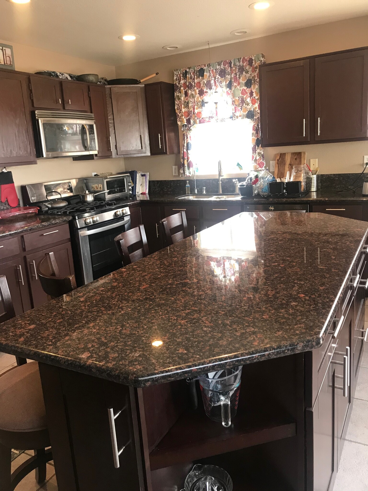 Kitchen - 1317 Olvera way