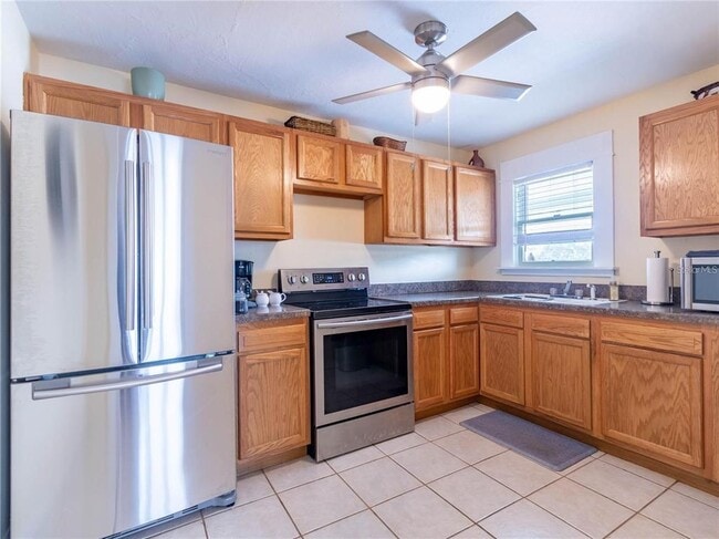 Building Photo - 103 E Mohawk Ave