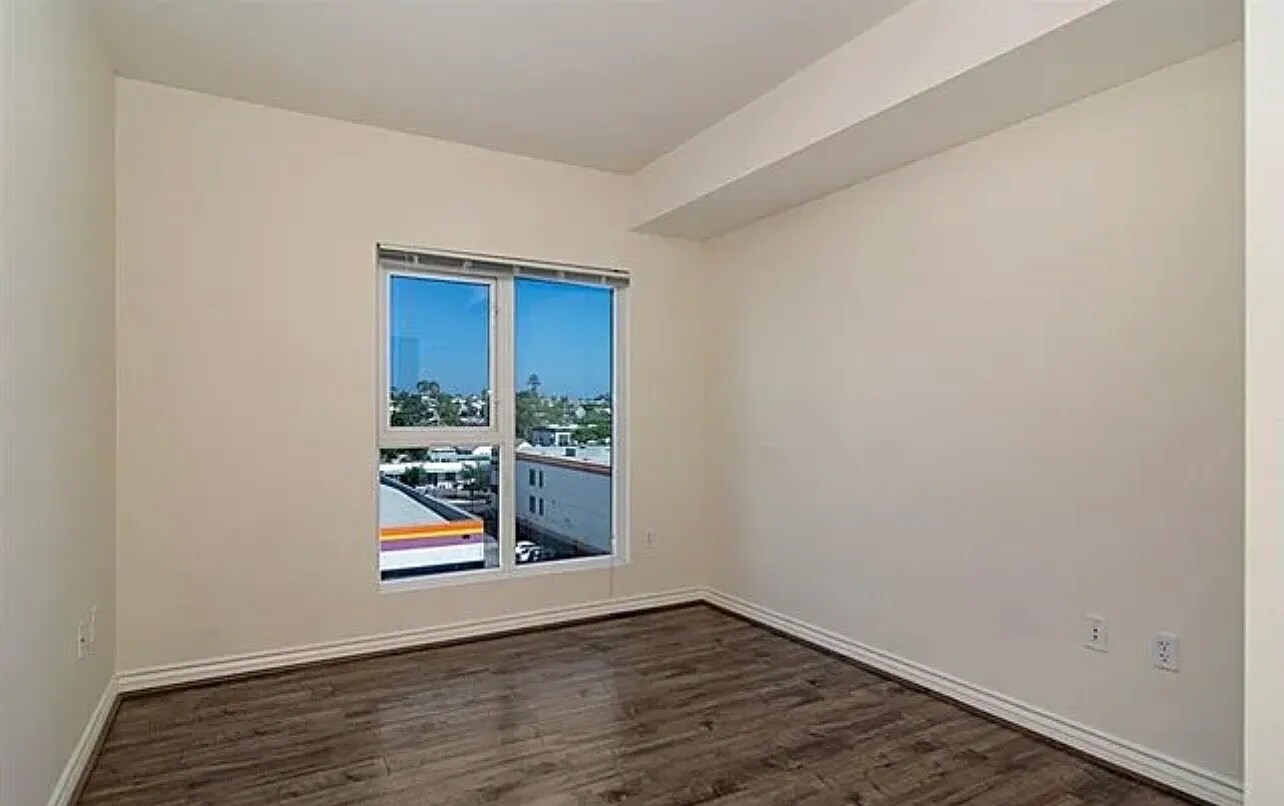 Building Photo - 550 15th St