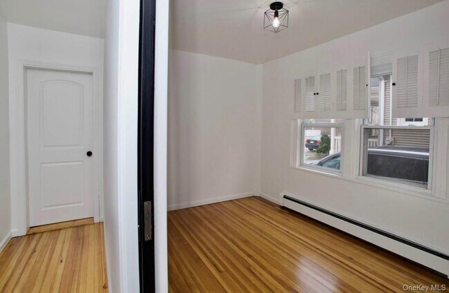 Building Photo - 10 Tollgate Ct