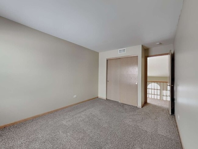 Building Photo - 322 Clarewood Cir