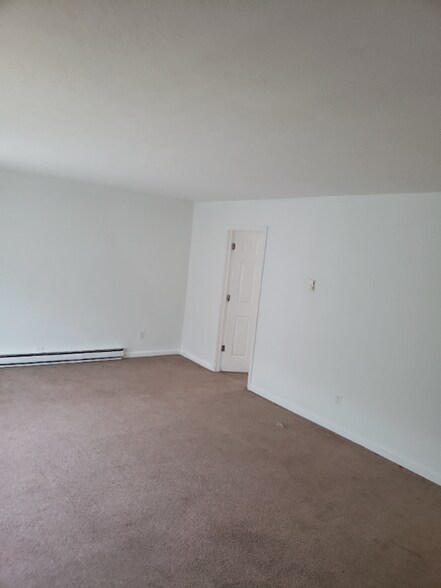 Building Photo - 887 Arden Ave