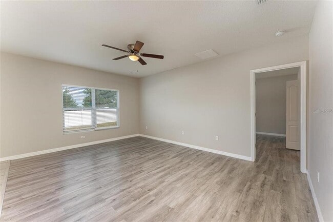 Building Photo - 128 Tanager St