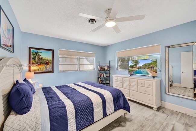 Building Photo - 4060 NE 26th Ave