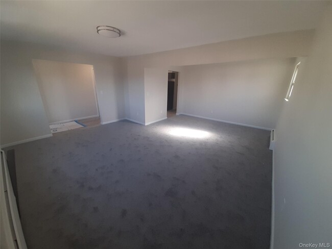 Building Photo - 121 Nassau Ln
