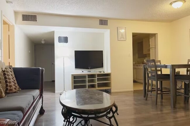 Building Photo - 4650 Koval Ln